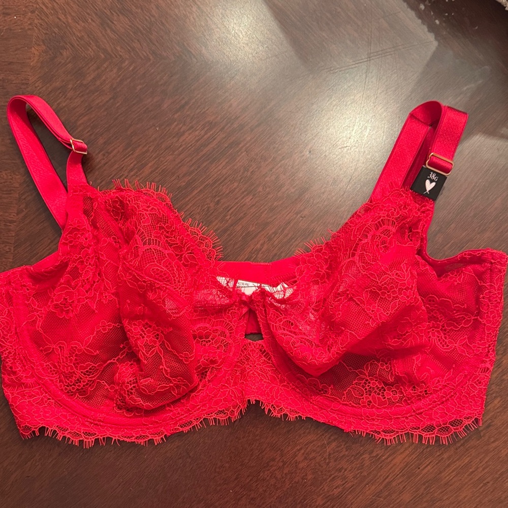 Victoria's Secret Vibrant Red Lace Bra